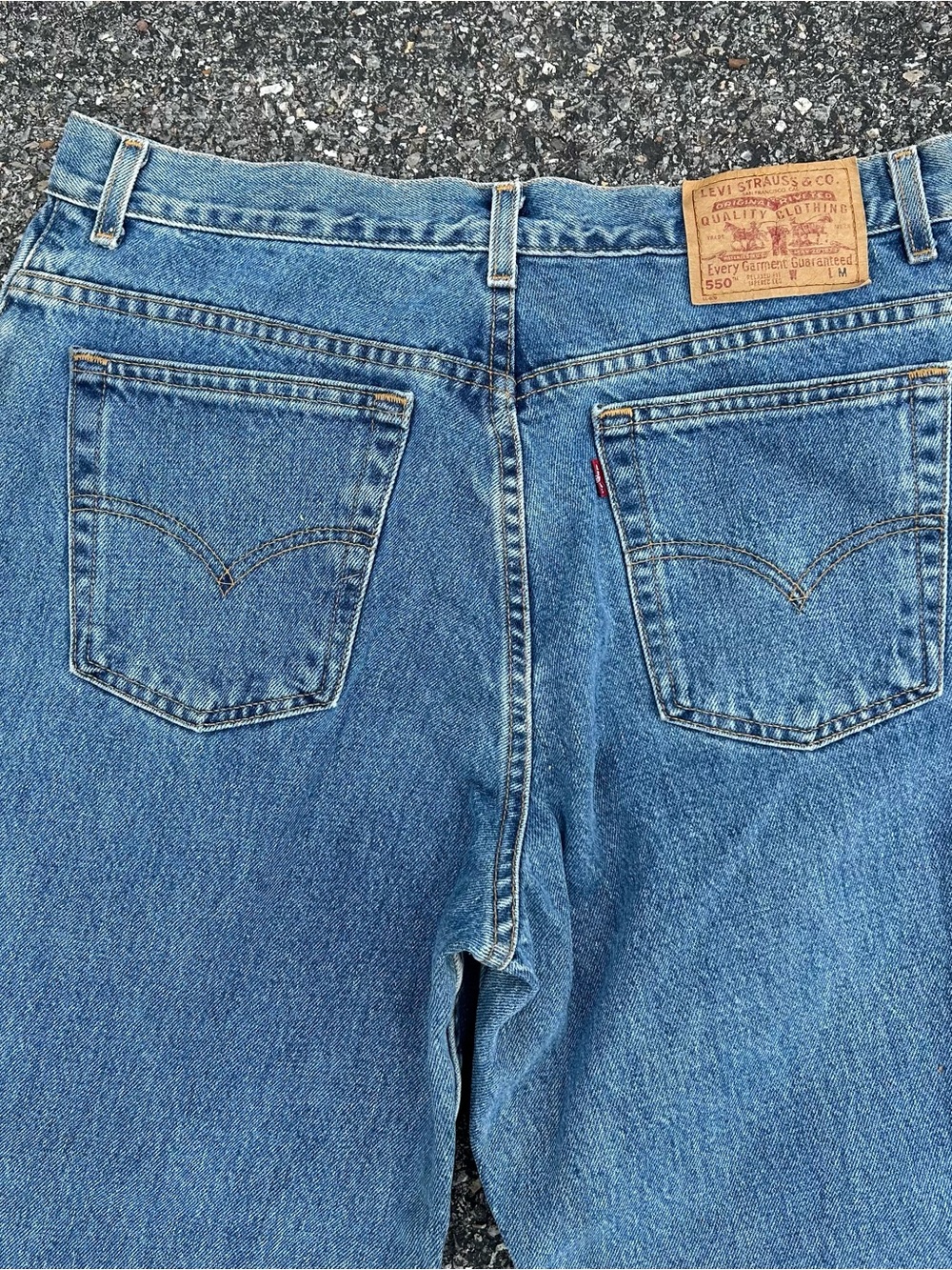 Vintage Levi's 550 Classic Relaxed Fit Tapered Leg Denim Mom Jeans Sz 16 34X30 - Picture 6 of 7